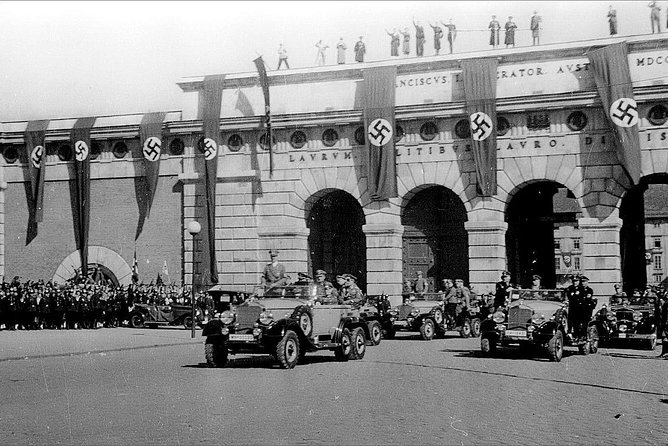 Private World War II Walking Tour in Vienna - Meeting at Helmut-Zilk-Platz, Then Easing Into the Story