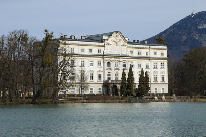 Public 4h tour to filming locations of “The Sound of Music Movie“ - Schloss Mirabell and Mirabellgarten: a smooth landing back near central Salzburg