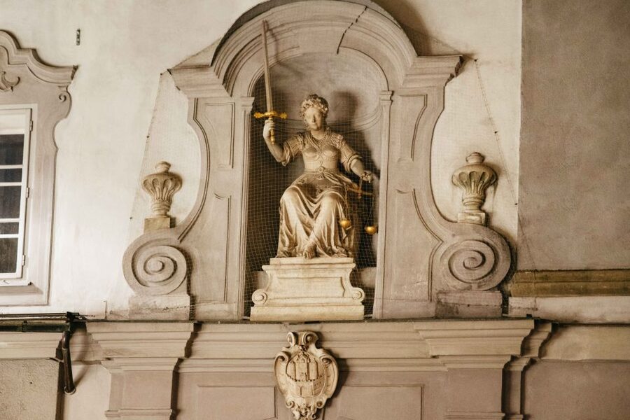 Salzburg: Dark History Tour - Meeting at Festungsgasse: quick start, easy to find