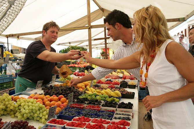 Salzburg Food Tasting Tour: delicious & fun - Getting your bearings fast with a Salzburg Old Town food walk
