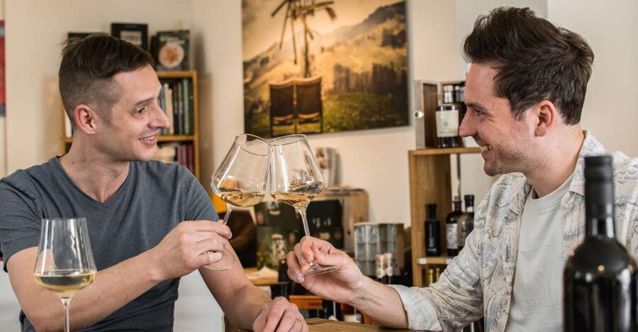 Salzburg: Guided Wine Tasting in a Hidden Wine Bar - Regional delicacies: why the food makes your tasting better