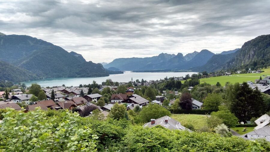 Salzburg: Hallstatt and Sound of Music Tour - Hallstatt in about two hours: what you can realistically do