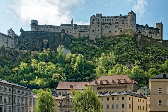 Salzburg Highlight Tour with Fortress Hohensalzburg - Getreidegasse and Mozart Birthplace: Shopping Street With a Story Route