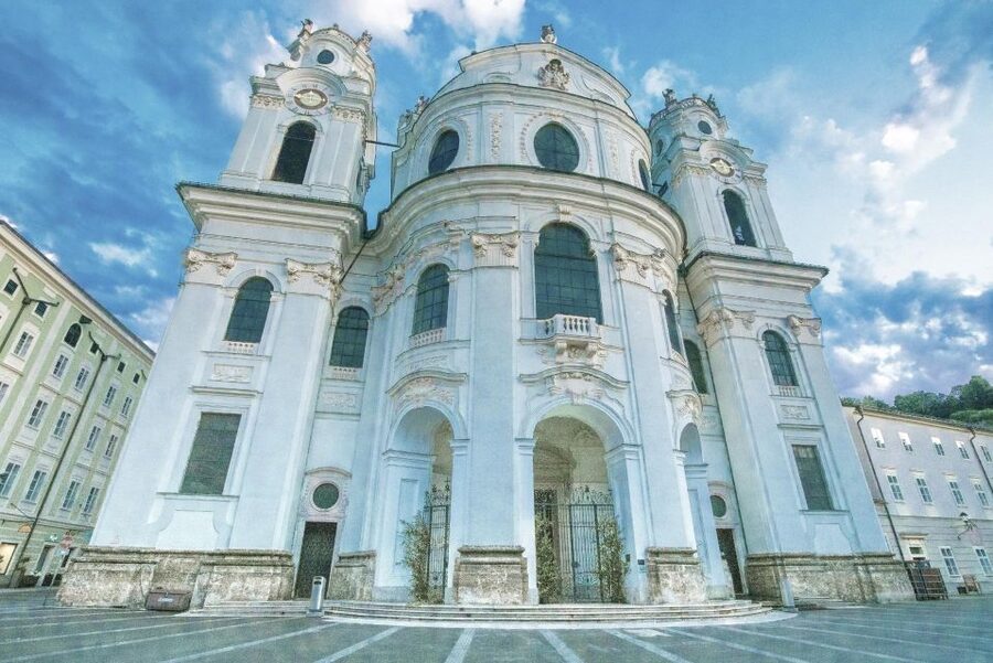 Salzburg: Old Town, Mozart, & Mirabell Gardens Walking Tour - Mozart’s Birthplace along Getreidegasse and the Salzach crossing