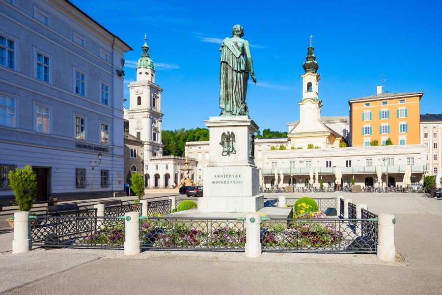 Salzburg: Old Town, Mozart, & Mirabell Gardens Walking Tour - Kapitelplatz, the fortress photo angle, and how to keep exploring