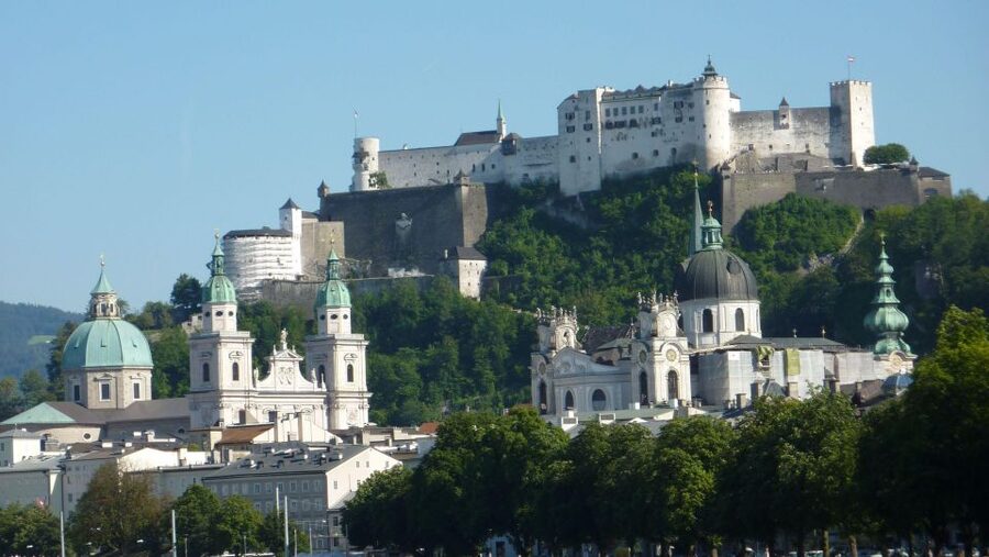 Salzburg “Sound of Music” Private Driver-Guided Tour - Who this tour is best for