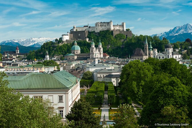 Salzburg Super Saver: Hallstatt & Original Sound of Music Tour - Mondsee leisure time, Basilika St. Michael, and the coffee or snack break