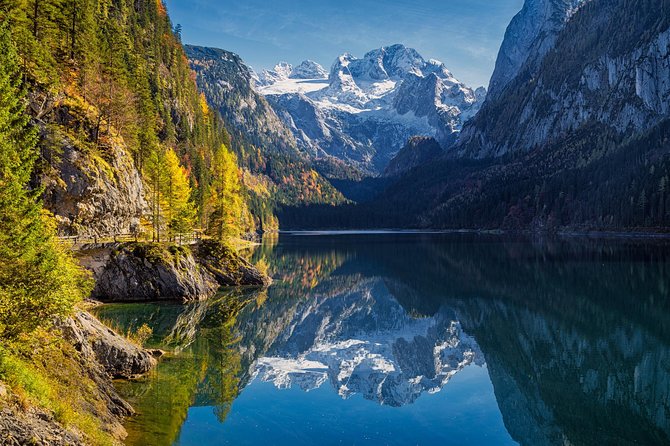 Salzkammergut and Hallstatt Private Full-Day Tour from Salzburg - Arriving in Hallstatt: the Marktplatz orientation and your two-hour window