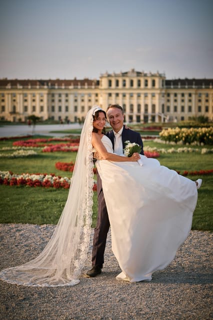 Schönbrunn Palace Private Photoshooting tour - Stop 1: Schönbrunn Orangery portraits (20 minutes)