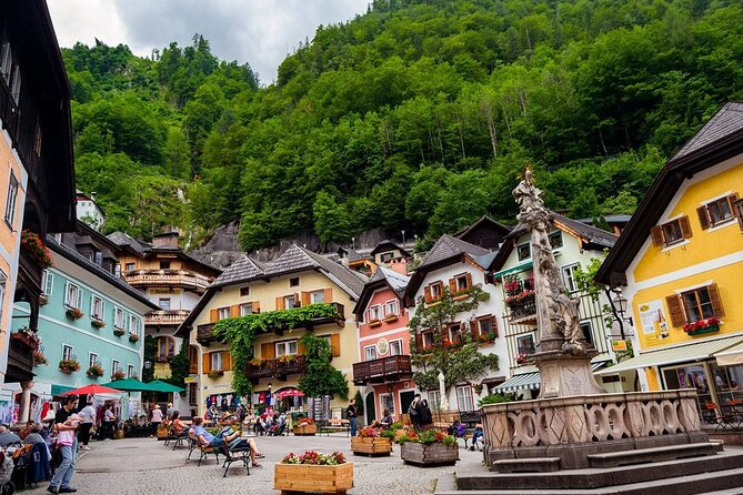 Self-Guided Private Tour of Hallstatt. Best photo-points, panoramic views, cafes - Key things you’ll notice right away