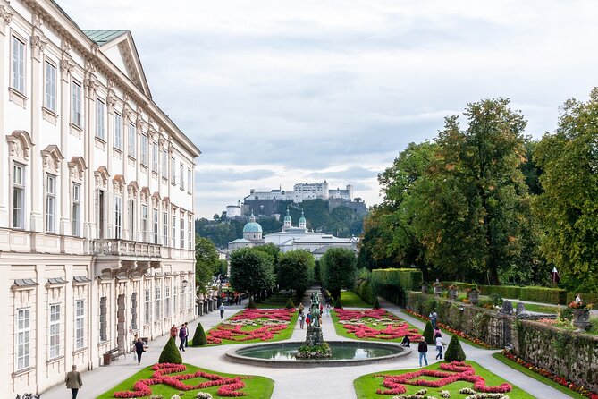 Self-Guided Tour of Salzburg: Stories, Photo Spots & Desserts - Stop 1: Schloss Mirabell and Mirabellgarten for Your First Salzburg “Yes, I’m Here” Moment