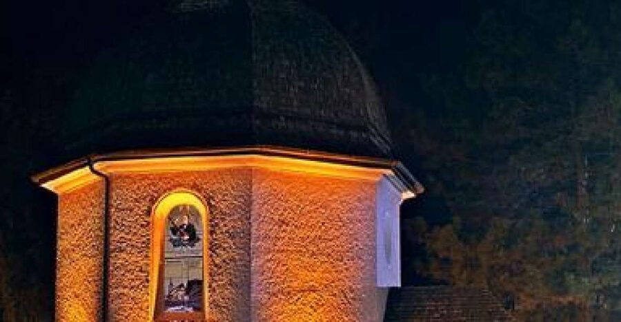 Silent Night Oberndorf Christmas Eve Tour from Salzburg - Meeting at Mirabellplatz, then heading toward the Salzach