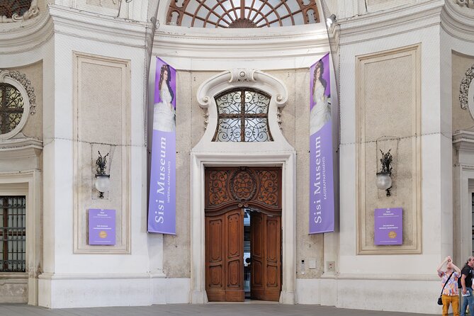 Skip the Line Empress Sisi Museum, Hofburg and Gardens Tour - Finishing at Josefplatz: closing the loop in 5 minutes