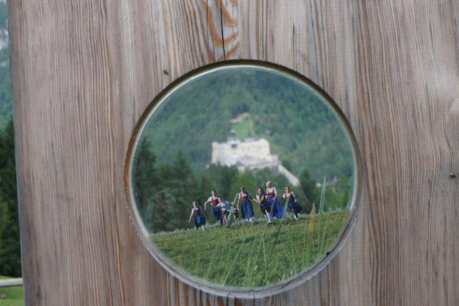 Sound of Music Private Tour including do-re-mi hiking trail - Private transport, air-conditioning, and how the 9:30 am flow matters