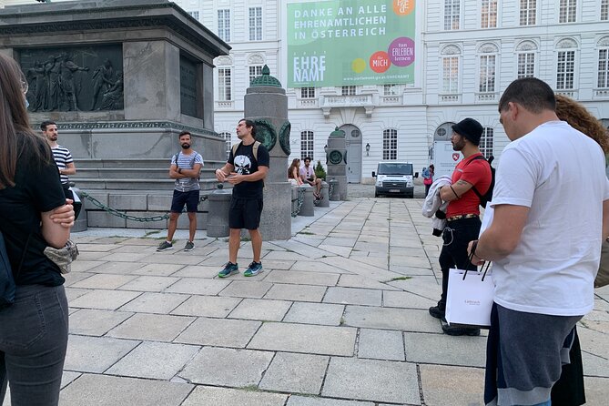 Spooky Vienna Ghost Tour in English - Stop 1: Wiener Staatsoper and the Opera-House Phantoms