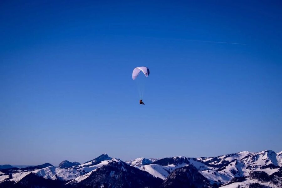 St Johann in Tirol: Tandem Paragliding - Steering the paraglider yourself, with a comfort-first pilot