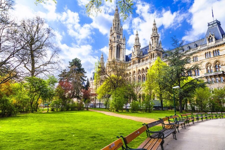 St Stephen's Cathedral, Top Churches of Vienna Old Town Tour - Key highlights that shape the experience