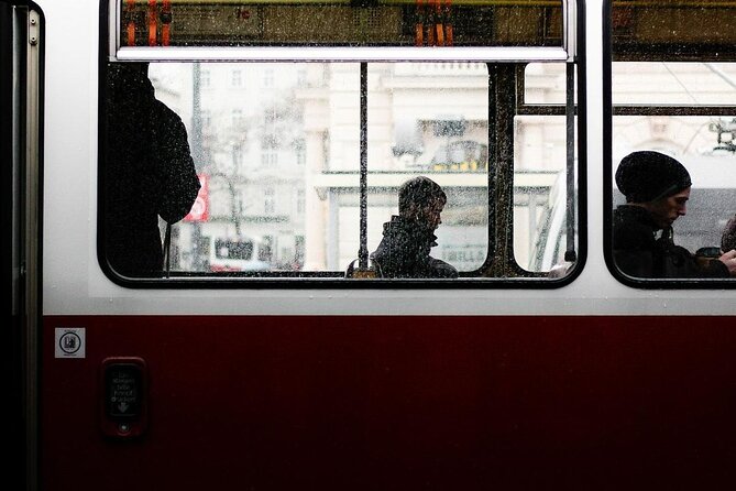 Street photography Vienna - Timing, Meeting Point, and Getting There Without Stress