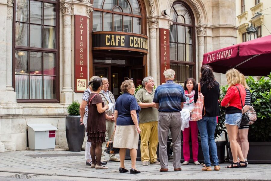 Sweet Vienna Tour: Home of Cakes and Cafe Culture - Coffeehouse etiquette that helps you blend in