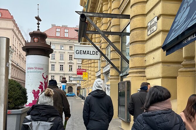 Taste Vienna: A Full Meal Walking Food Tour by Do Eat Better - Practical tips so you enjoy every bite