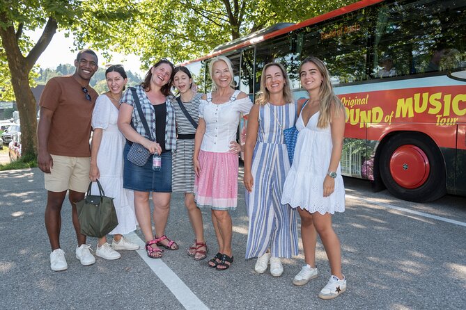The Original Sound of Music Tour in Salzburg - Schloss Leopoldskron: Lake Views and the Boating Scene Photo Stop