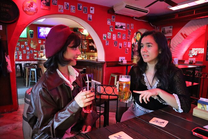 Thursday Night Pub Crawl for Professionals in Vienna, Austria - Pickwick’s Pub on Marc-Aurel-Straße, A Book Lover’s Pub Start