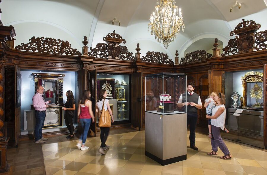 Ticket to Klosterneuburg Abbey - Annual exhibition and the Abbey Museum: what you can add