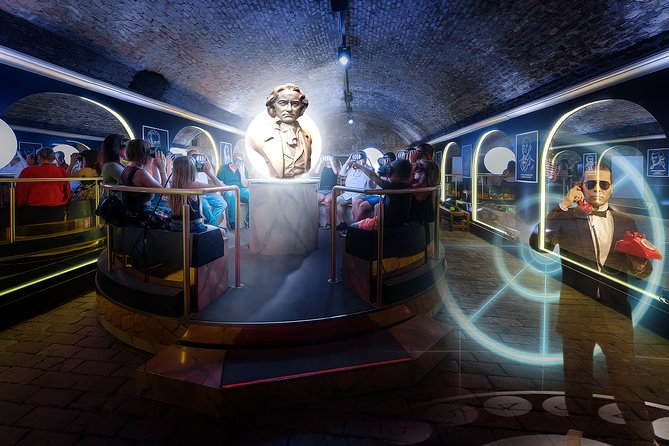 Time Travel-Magic Vienna History Tour Ticket - 5D cinema, VR headsets, and the spinning waltz car