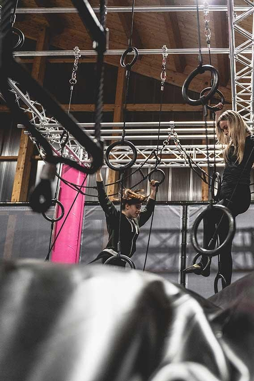 Tirol: Zahmer Kaiser Trampolinpark - Wall running: stunts that reward control