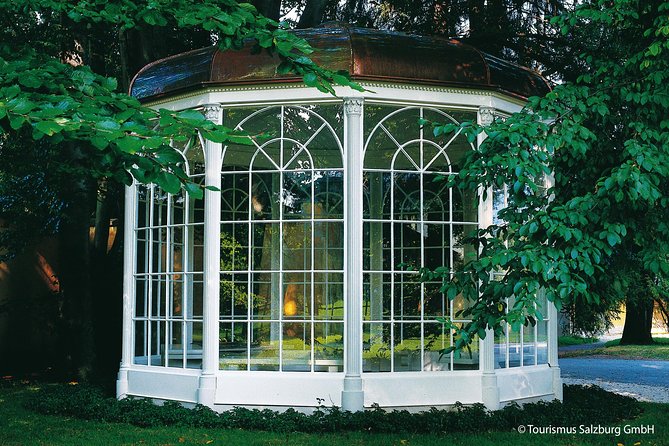 Viator Exclusive: 'The Sound of Music' Private Tour - A private van route built for film-location photos