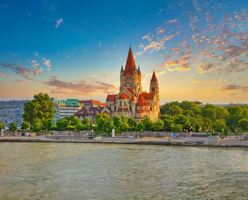 Vienna: 2-hour Danube Panorama Tour - Onboard dining on MS Vienna: schnitzel, strudel, and drink options