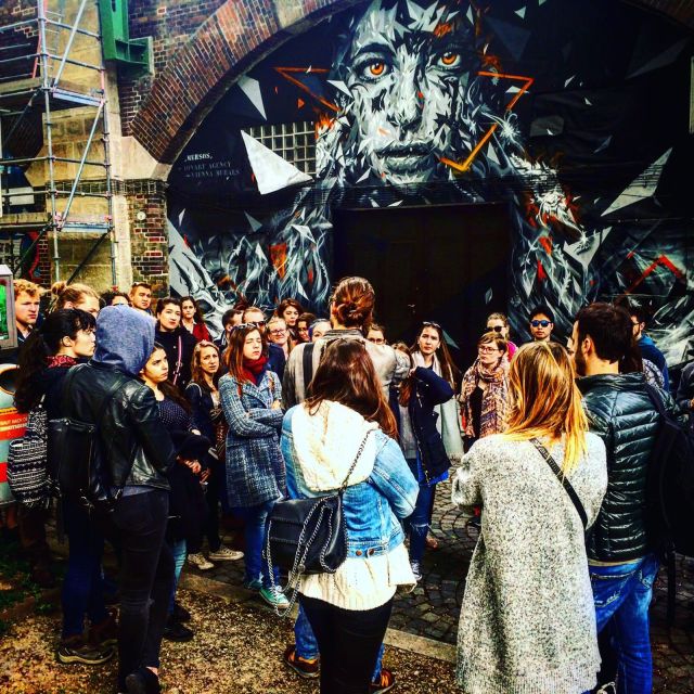 Vienna: 2-Hour Street Art Tour - The guides make the tour worth it