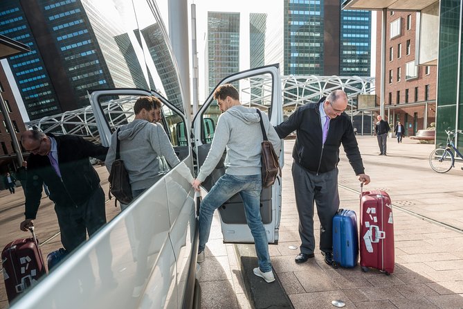 Vienna Airport private ROUND-TRIP Transfer - What You Get in the Car: Seats, Luggage Rules, and Shared Ride Limits