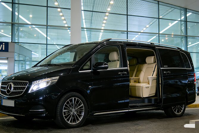 Vienna Airport (VIE) Private Transfer to Vienna City/Hotels - Your Car Comfort and the Vienna Luggage Limits That Matter