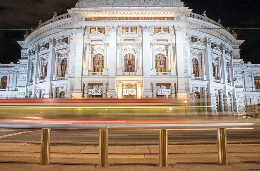 VIENNA AT NIGHT: PRIVATE PHOTO TOUR - Who should book this Vienna at night photo tour