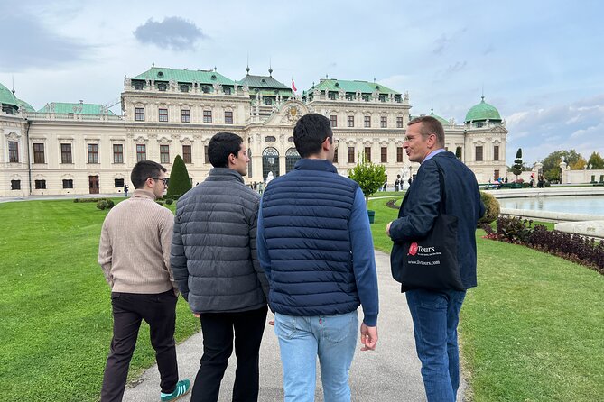 Vienna Belvedere Museum Private Walking Tour with Licensed Guide - How the guide turns Klimt’s The Kiss into more than a photo moment