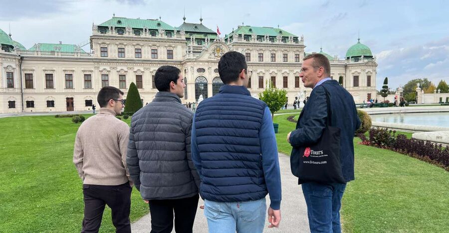 Vienna: Belvedere & The Best of Gustav Klimt Private Tour - Klimt’s The Kiss, plus the Viennese modernists route
