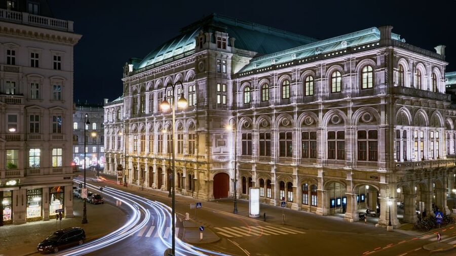 Vienna: Big Bus Evening Sightseeing Bus Tour with Live Guide - Vienna at 17:00: The Timing That Makes the Tour Click