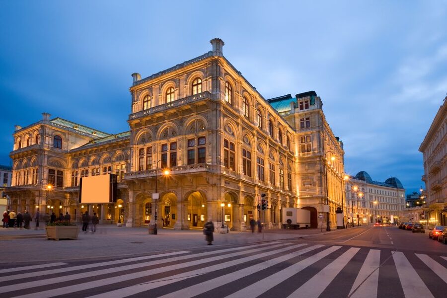 Vienna: Big Bus Hop-On, Hop-Off Tour by Open-Top Bus - Schönbrunn and Belvedere, palaces with payoff for first-timers