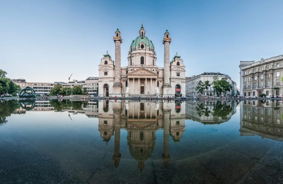 Vienna: Big Bus Hop-On, Hop-Off Tour by Open-Top Bus - Old Vienna meets modern Vienna, UNO City and Danube Island