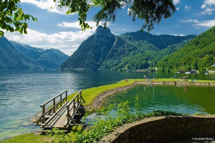 Vienna/Bratislava: Day Trip to Hallstatt & Salzburg - Why This 14-Hour Van Plan Works (Even If You Normally Hate Long Days)