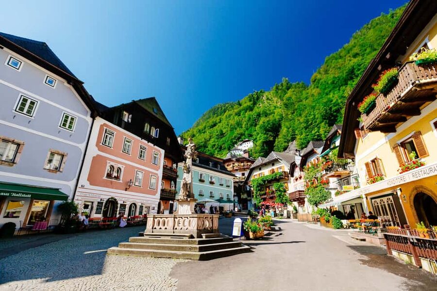 Vienna/Bratislava: Traunkirchen, Hallstatt & Salzburg Tour - Key things I’d highlight before you book
