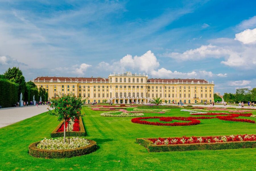 Vienna: Bus & Schönbrunn Palace Skip-the-Line Guided Tour - Schönbrunn Palace inside: the guided route you actually need