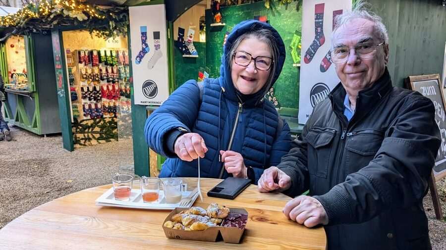 Vienna: Christmas Market Food and Drinks Tour - Price and Value: Is $140 Worth It