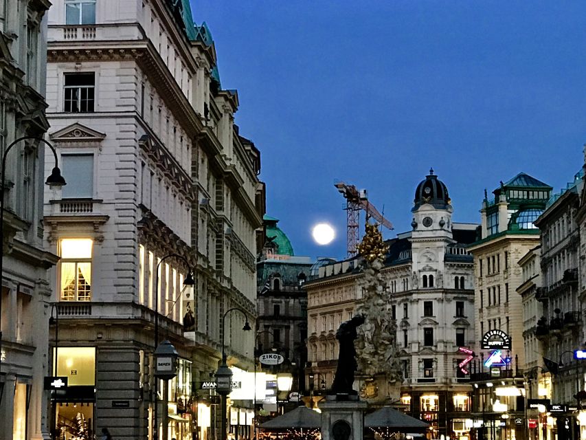 Vienna: City Center Guided Walking Tour - The small-group feel, headsets, and how the guide keeps it moving