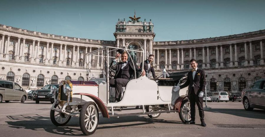 Vienna: City Sightseeing Tour in an Electro Vintage Car - Key Points You Get on This Vienna Electro-Vintage Ride