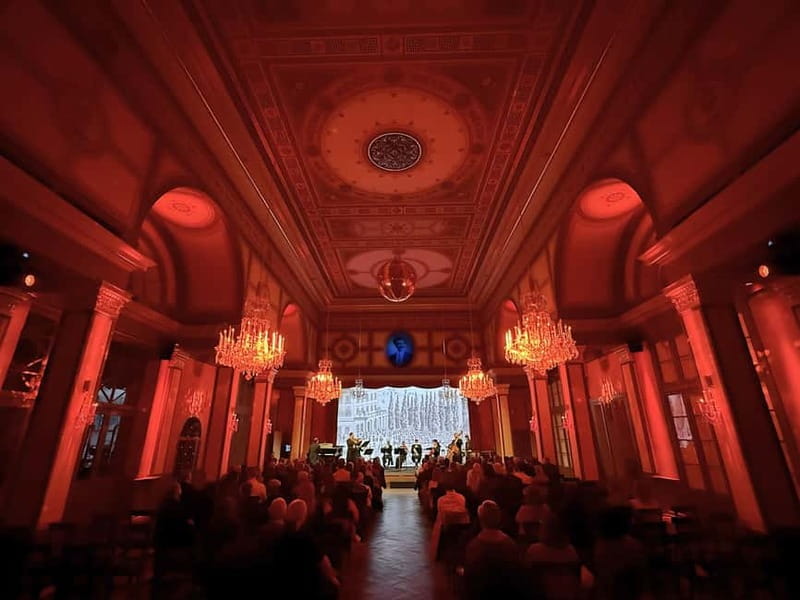 Vienna: Classical Concert in the historic 1837 Strauss-Hall - Your evening timeline: museum at 19:00, hall at 20:00, concert starts 20:30