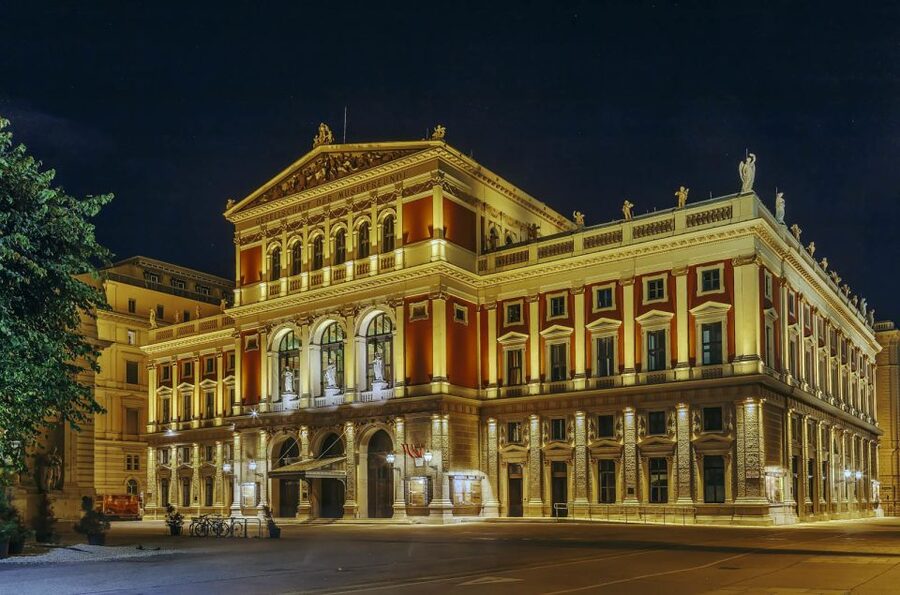 Vienna: Classical Concert in the World-Famous Musikverein - The two-part program: Mozart and Haydn first, then Vivaldi Four Seasons