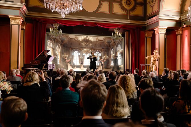 Vienna Classical Concert – Strauss in Historic 1837 Hall - The concert: orchestra power plus a solo voice