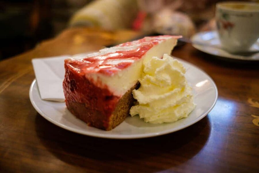 Vienna Coffee and Cake Tour: Sweets, Stories & Hidden Cafés - Public Transport Skills That Actually Help on Your Trip